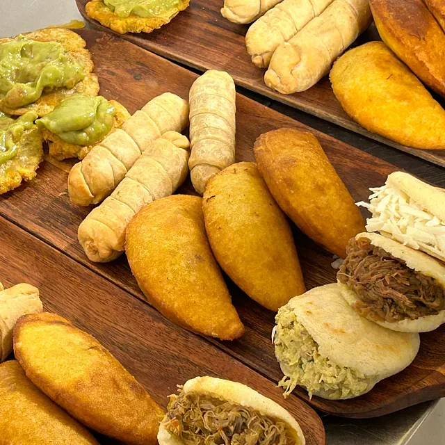 `Punt Criollo platos